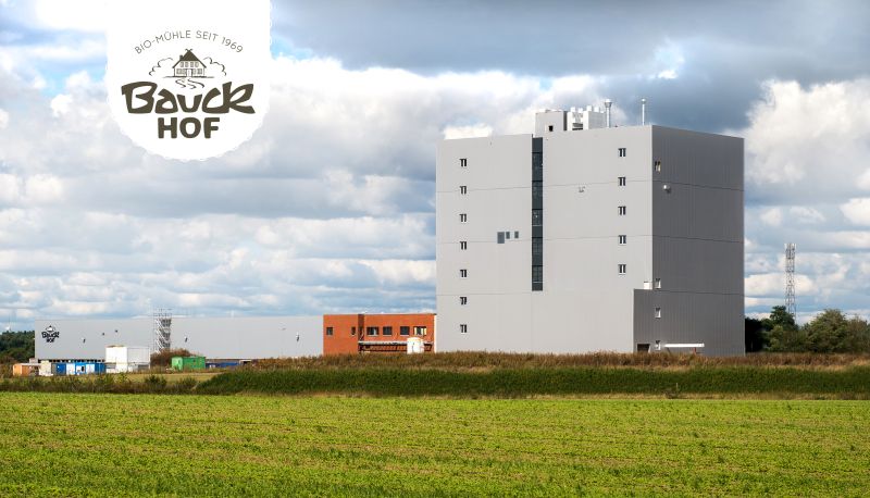 Bauckhof Naturkost hat in Rosche eine der modernsten Bio-Mühlen Europas in Betrieb genommen.